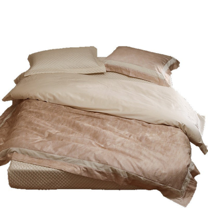 Bedding set made of cotton percale with a light crinkle texture and decorative ruffle