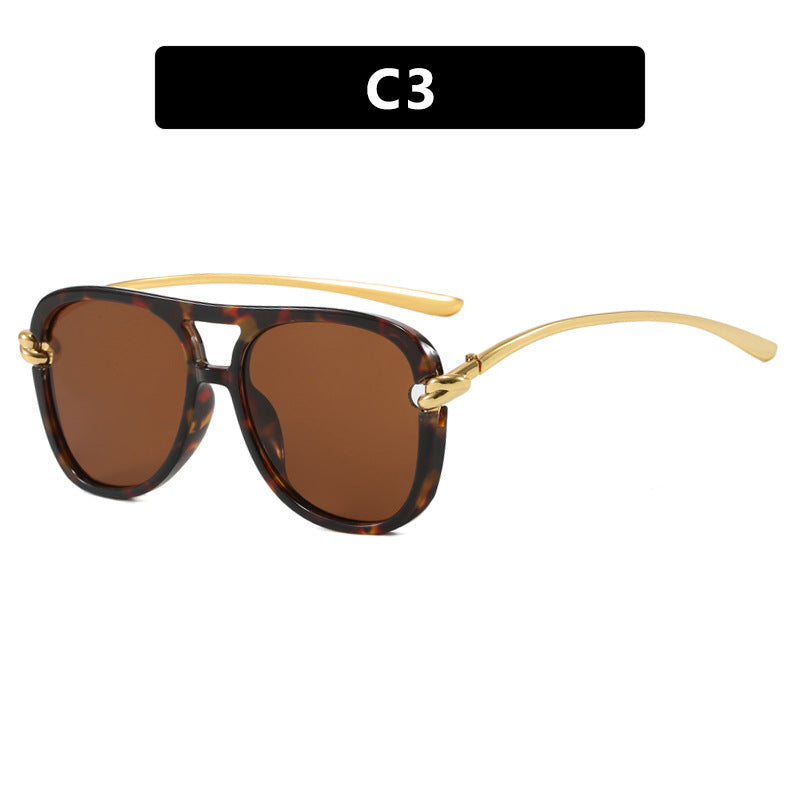 Women's sporty sunglasses with wide plastic frame and UV protection Kalsten