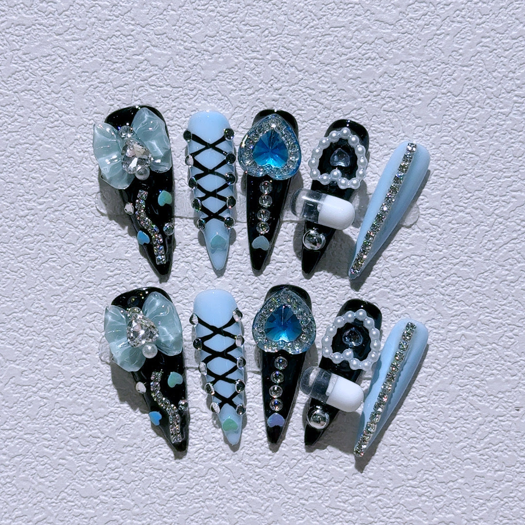 Glamorous Nail Art Extensions