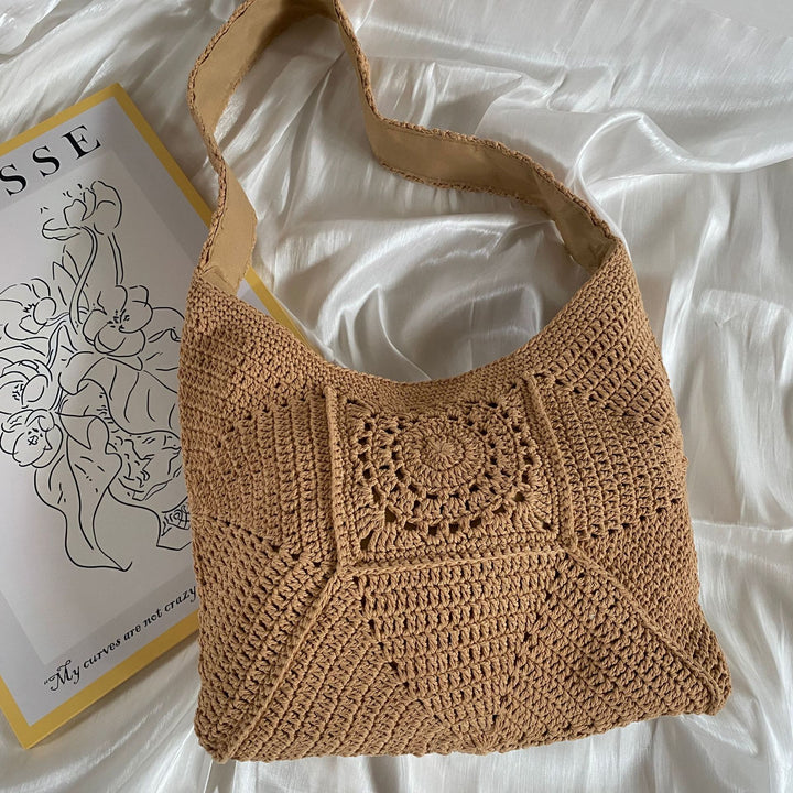 Hand-knotted shoulder bag with unique pattern Kalsten