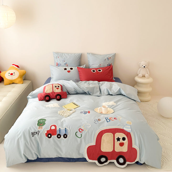 Children's duvet cover set with 3D car application and embroidered design made of softly woven cotton satin