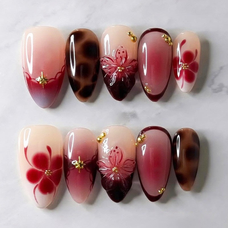 Elegant Floral Design Nail Art Kalsten