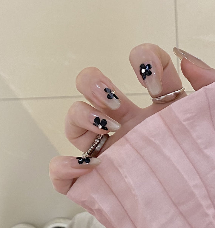 Artistic Nail Art