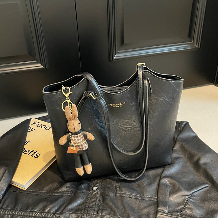 Elegant Leather Tote Kalsten