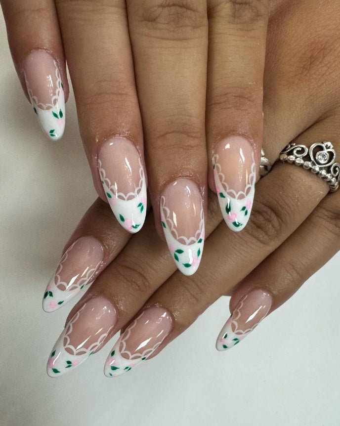Elegant Floral Accent Press-On Nails Kalsten