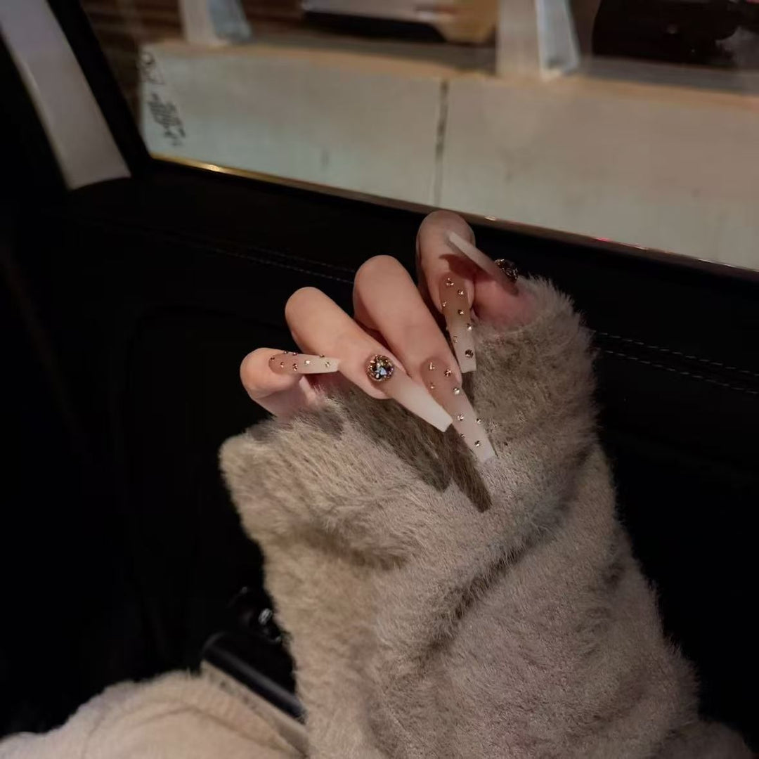Elegant Almond Shaped Press-On Nail Set
