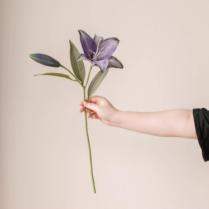 Lifelike Decorative Lily Stem