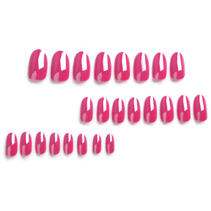 Artful nail art in trendy design Kalsten