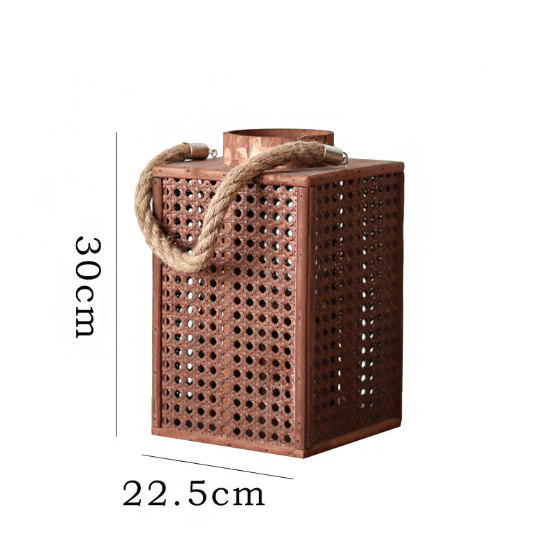 Decorative lantern holder made of natural material Kalsten