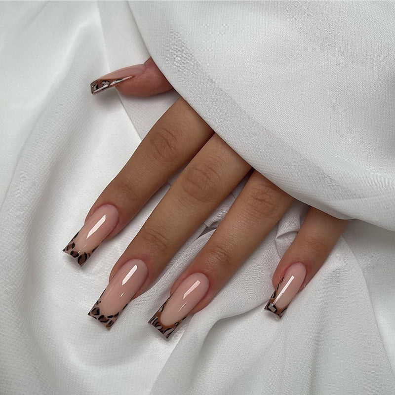 Decorative Press-On Nail Art with Leopard Print Accents Kalsten