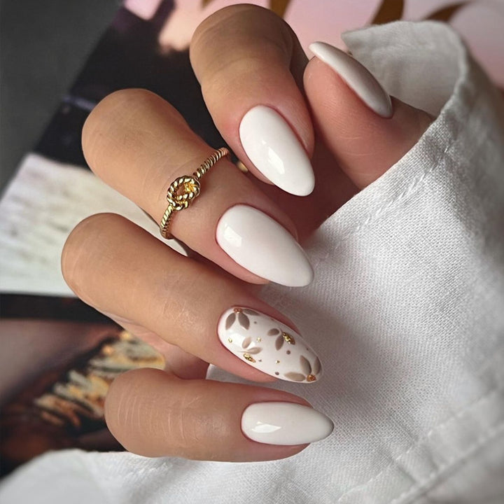 Elegant Stiletto Press-On Nail Art with Rhinestone Accents Kalsten
