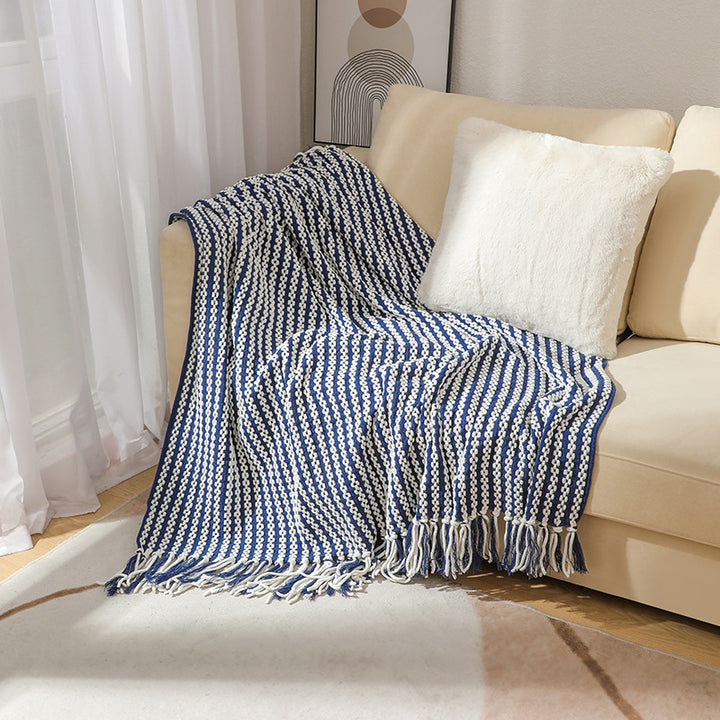Decorative Throw Blanket Kalsten