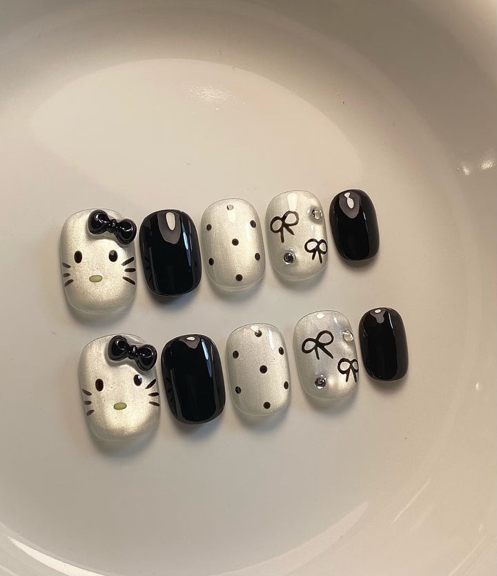 Cartoon Character Press-On Nail Art Set