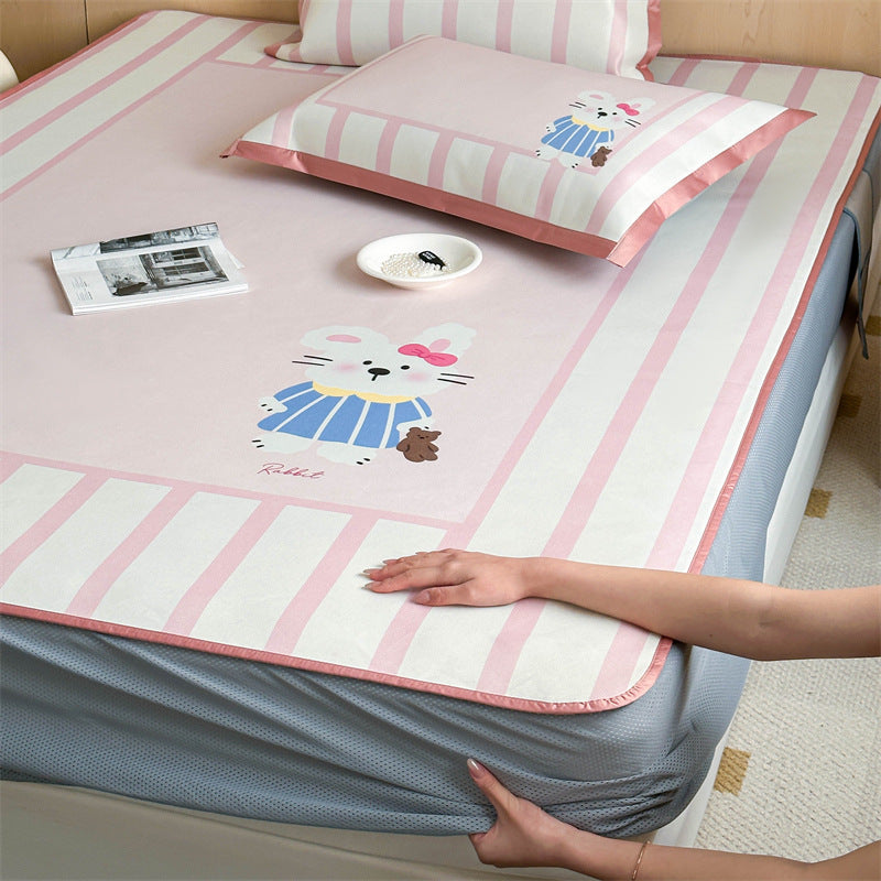 Fitted sheet with non-slip edging, cute panda print & striped border