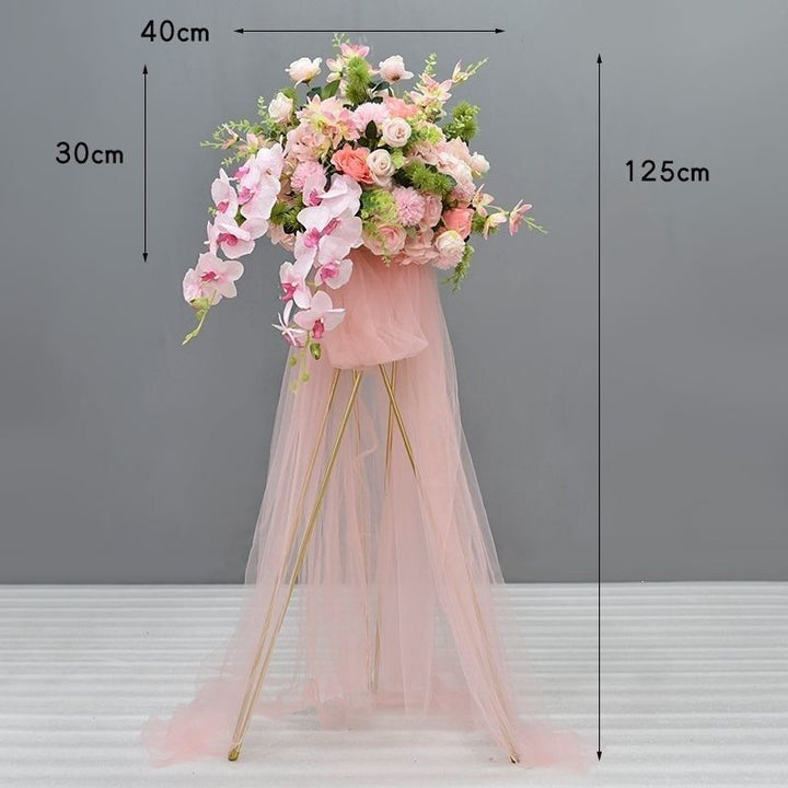 Elegant Floral Design Stand with Tulle