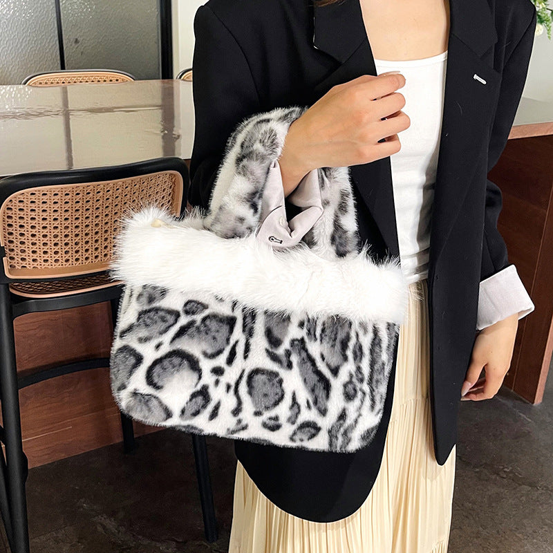 Luxe Faux Fur Leopard Print Handbag