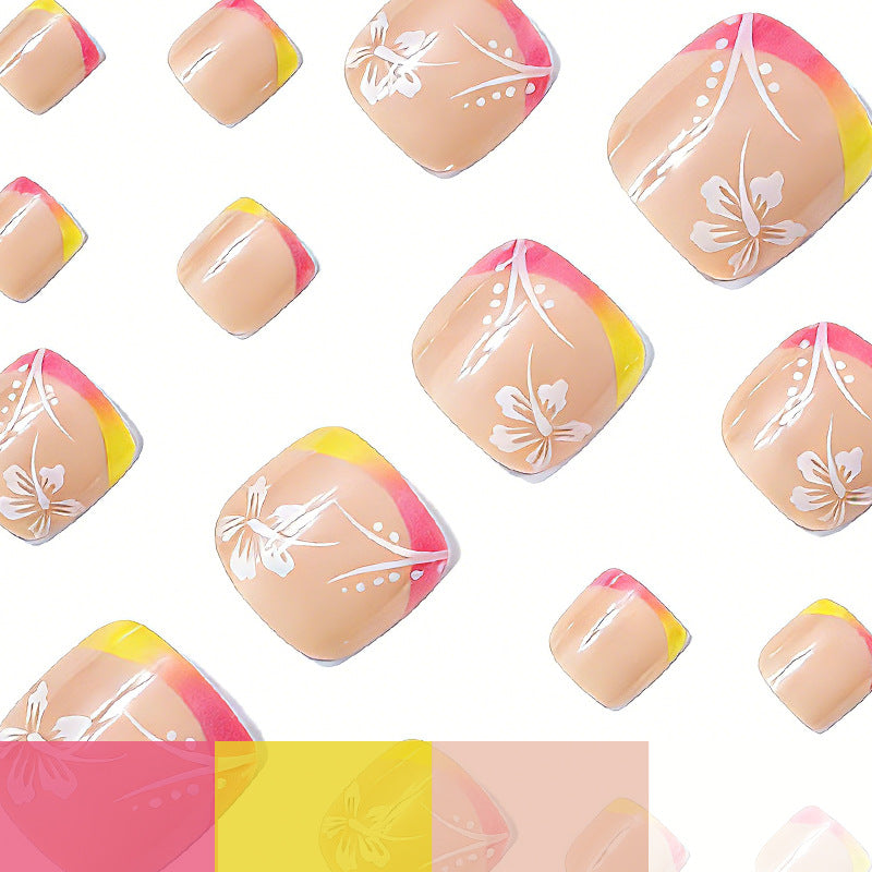 Floral-Inspired Nail Art Kalsten