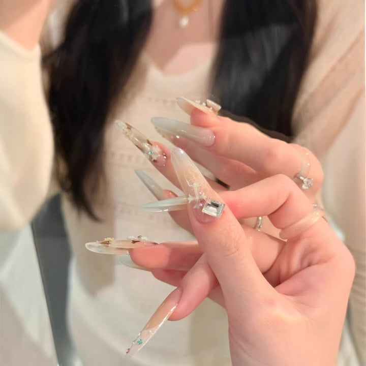 Elegant Decorative Press-On Nail Extensions