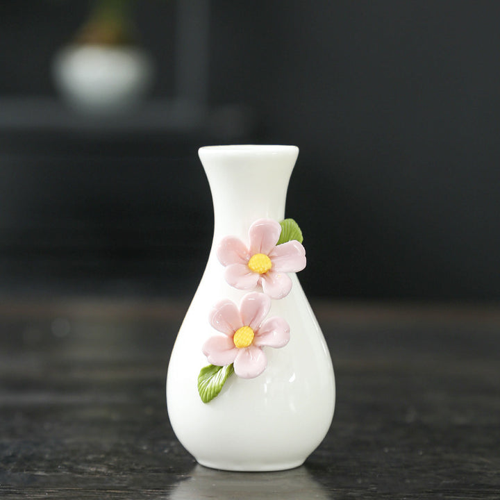 Elegant Floral Themed Ceramic Vase Kalsten
