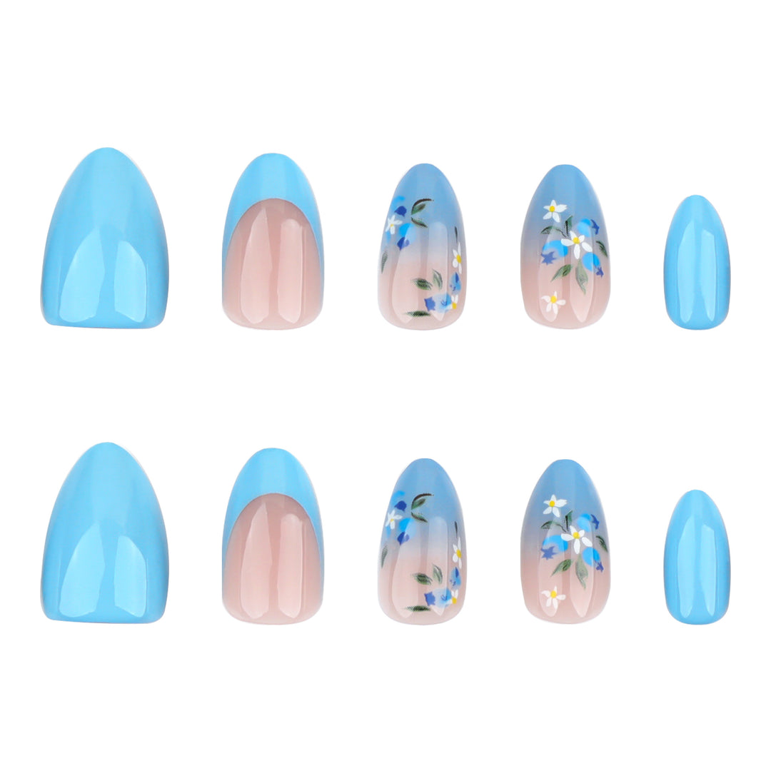 Artful Nail Art with Floral Design Kalsten
