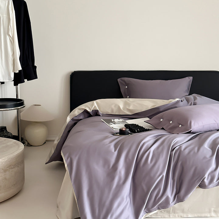 Reversible bedding set made of fine cotton satin with button placket and contrasting back