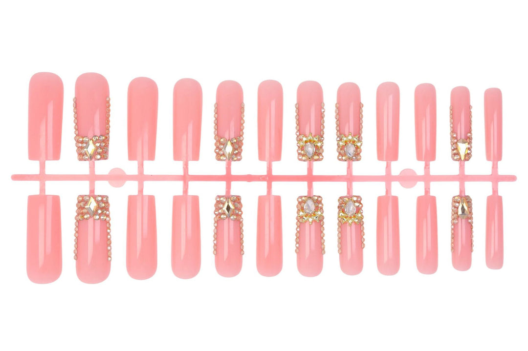 Nail art set with glamorous rhinestone accents Kalsten