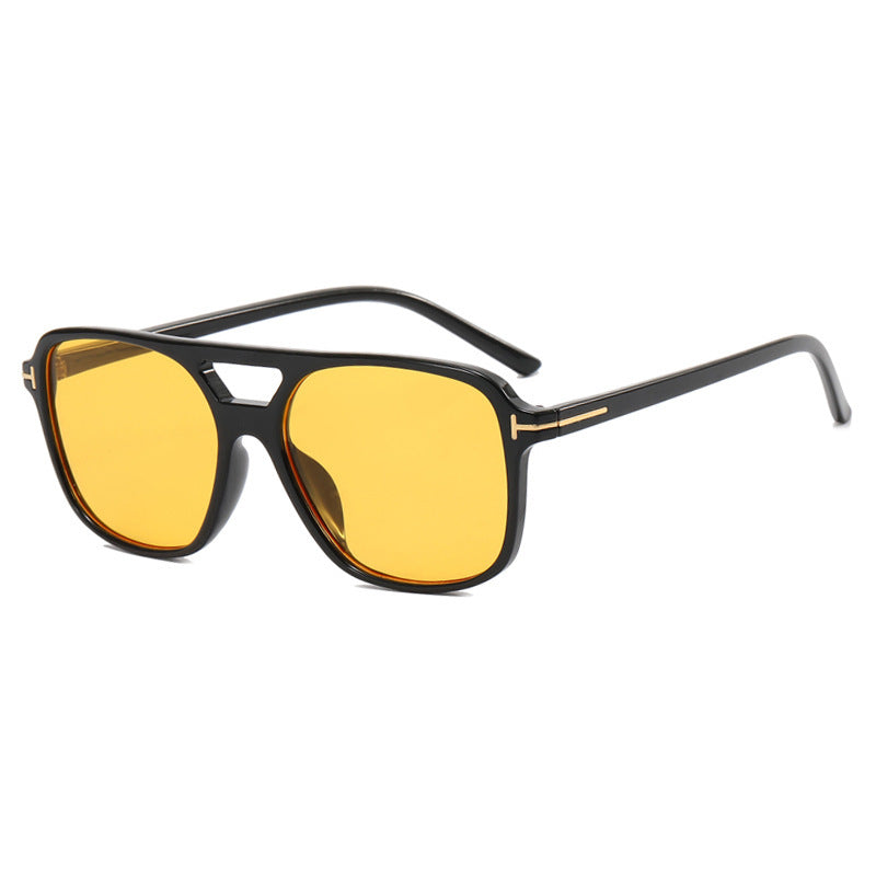 Ladies fashionable sunglasses in stylish frame Kalsten
