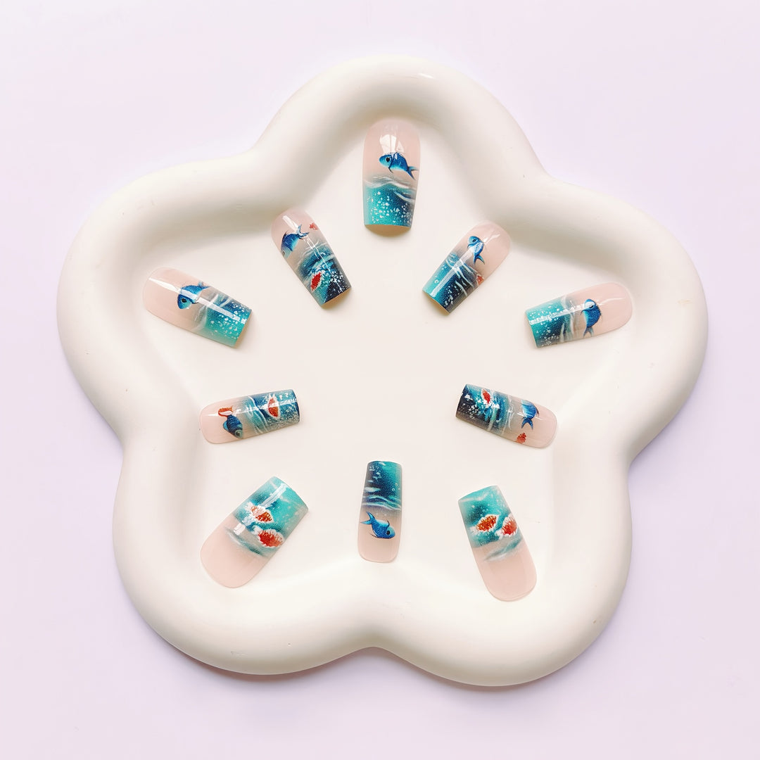 Aquatic-Themed Nail Art Design Kalsten
