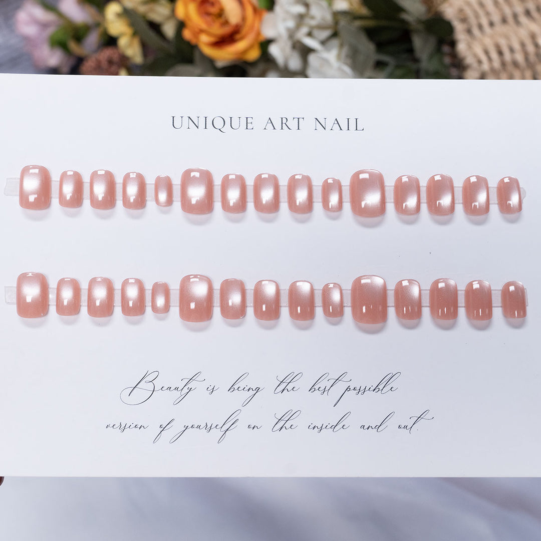Press-On Nail Set with Elegant Glossy Finish