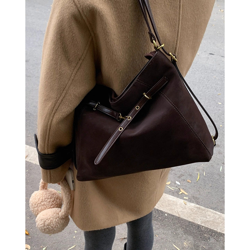 Modern Chic Shoulder Bag Kalsten