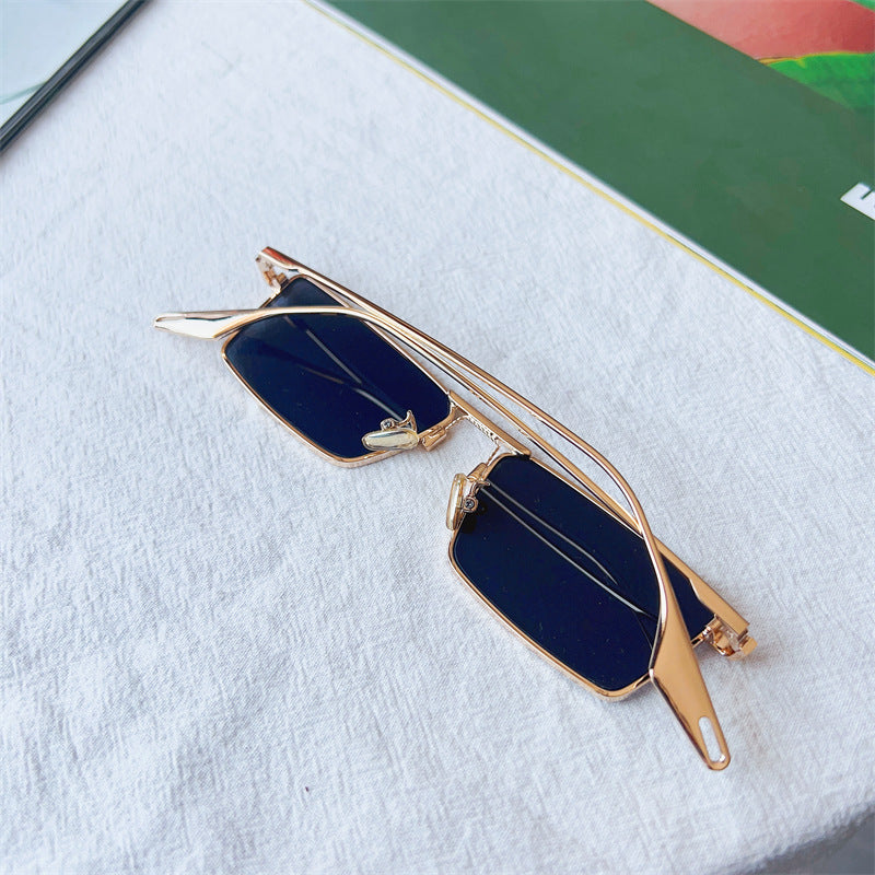 Fashion-Forward Geometric Frame Sunglasses Kalsten