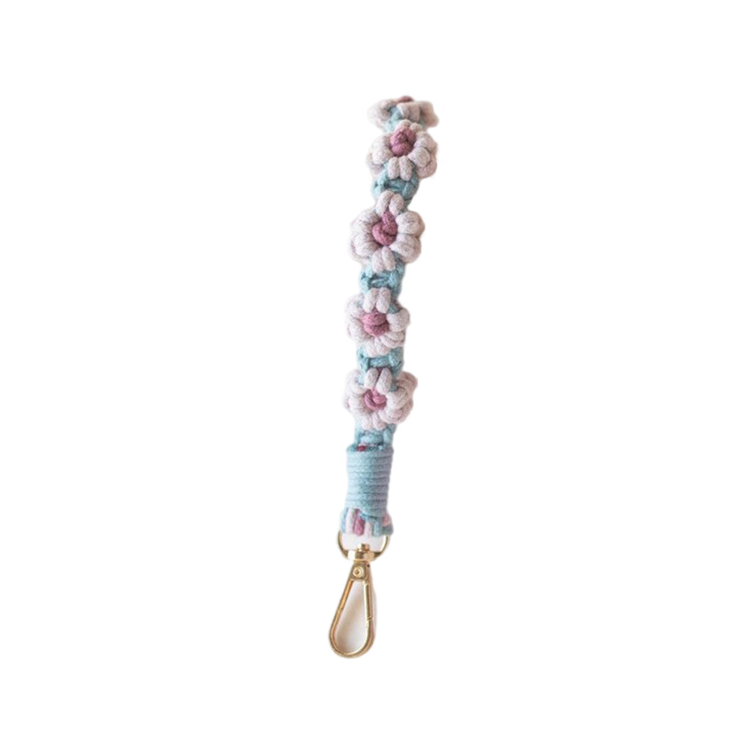 Macrame Keychain Holder with Floral Design Kalsten