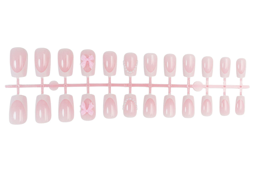 Artifical nail set with romantic bows and elegant accents Kalsten