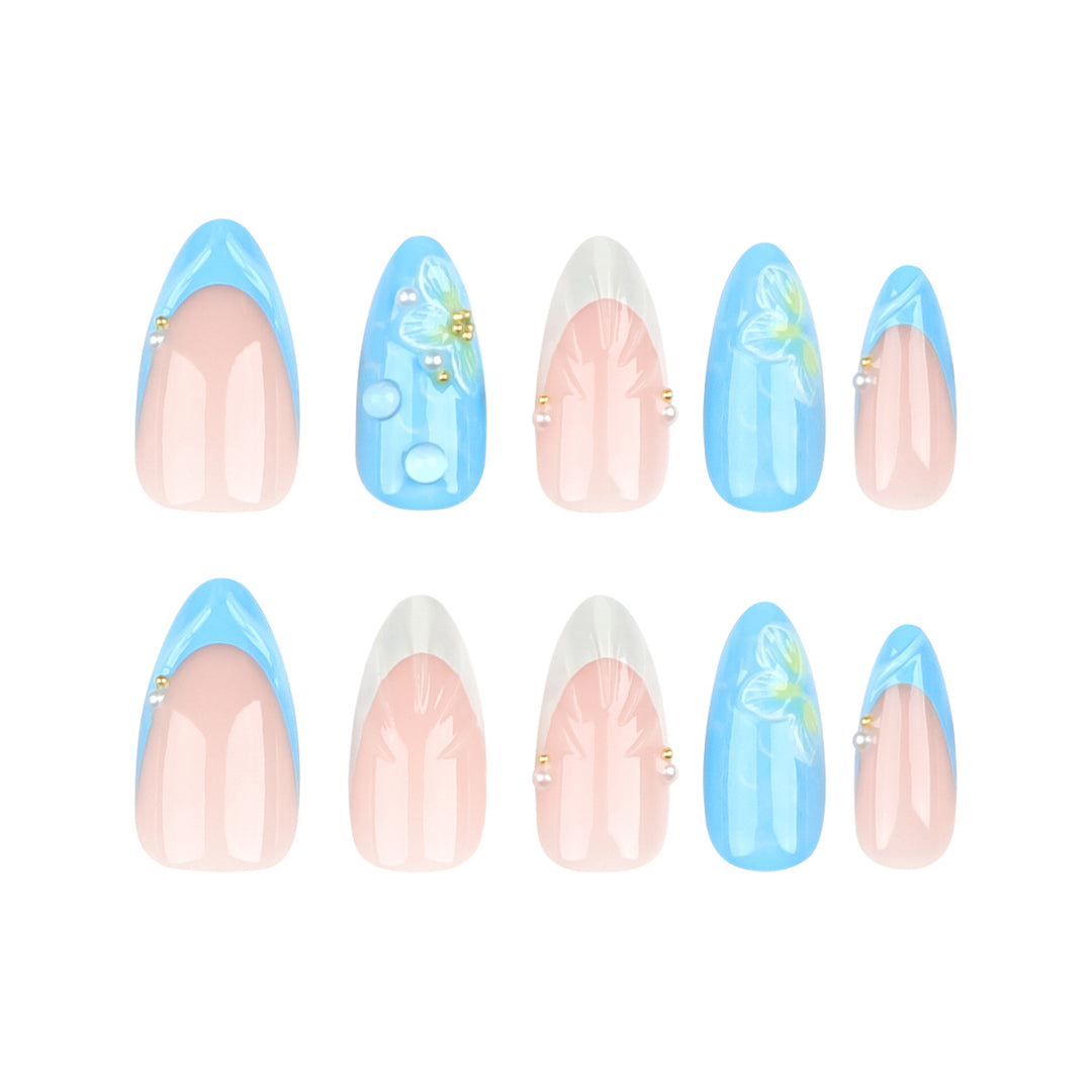 Artistic nail art with floral design and glitter Kalsten
