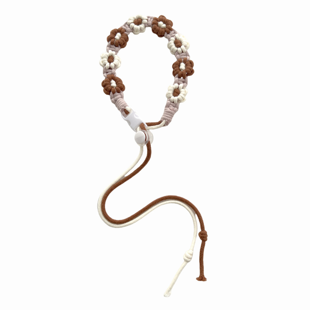 Decorative Flower Macrame Eyewear Holder Kalsten