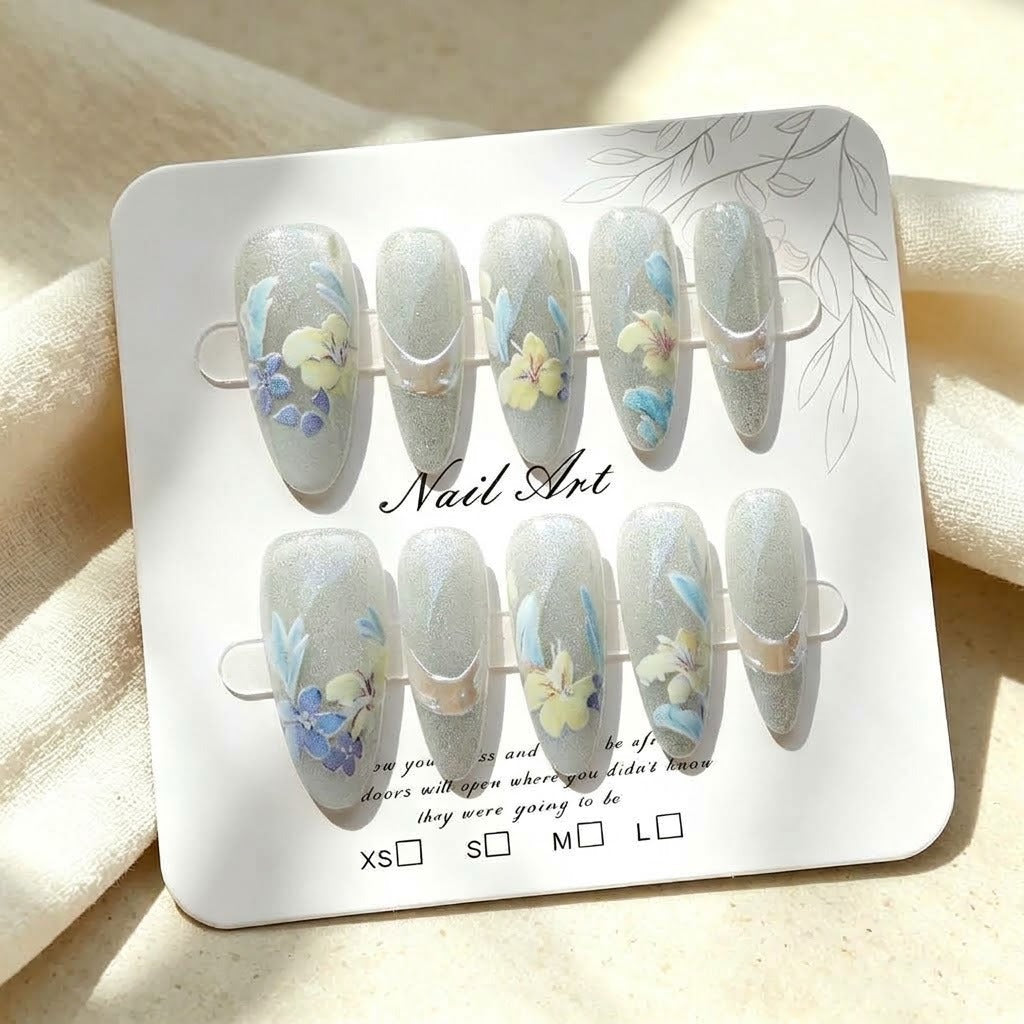 Elegant Floral-Embellished Press-On Nails