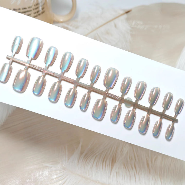 Shiny artificial nails Kalsten