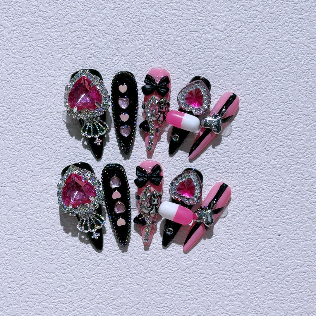 Glamorous Nail Art Extensions