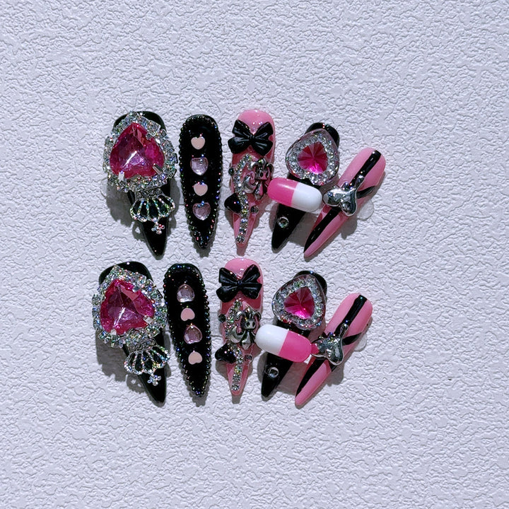 Glamorous Nail Art Extensions