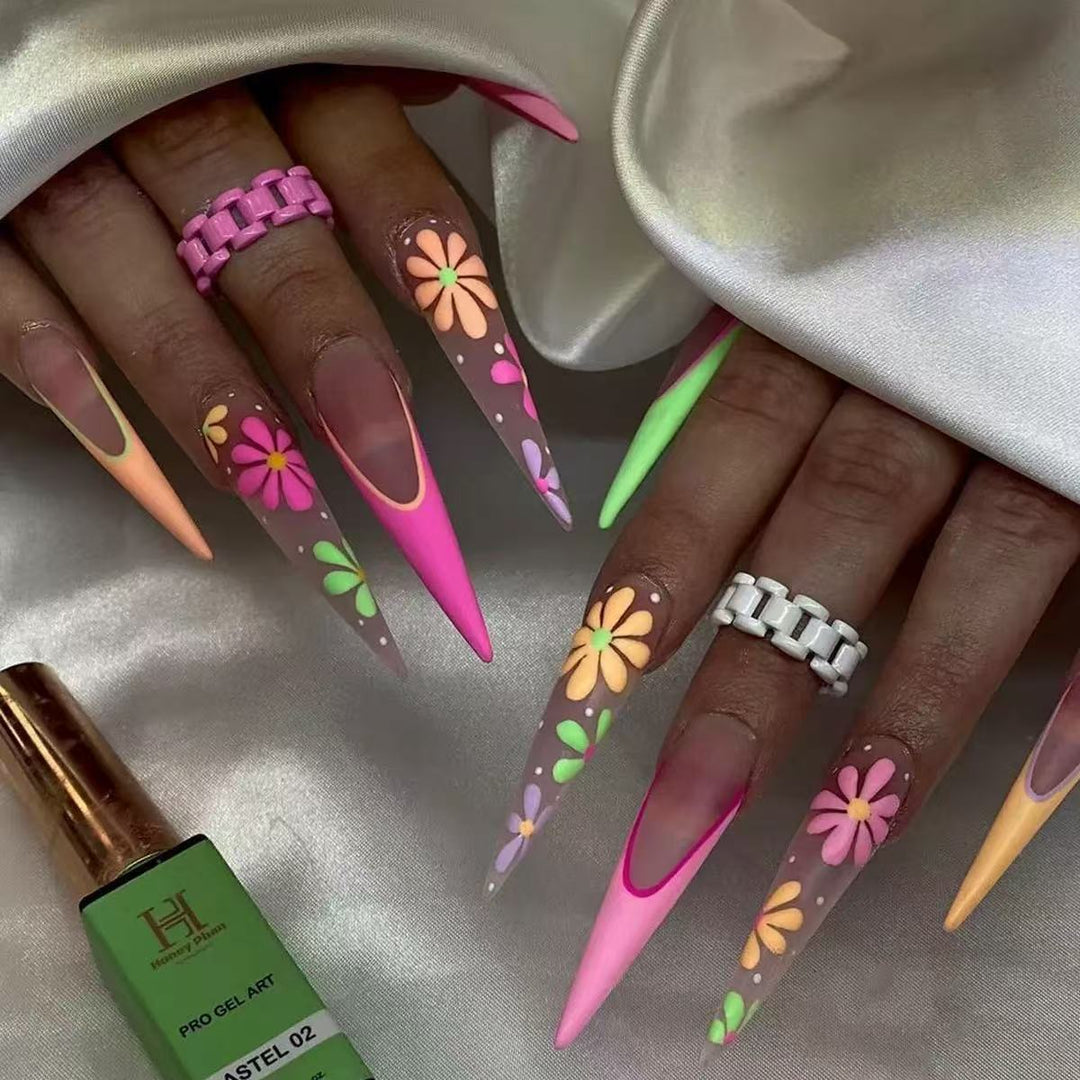 Artificial nail set with playful flower design and elegant high-gloss finish Kalsten