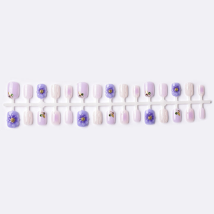 Elegant Decorative Press-On Nail Set with Floral and Gem Accents Kalsten