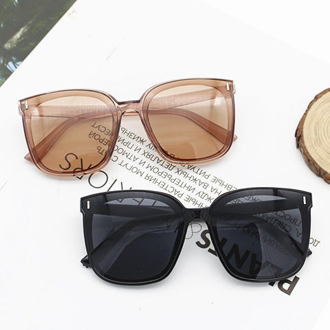 Women's Fashion Oversized Sunglasses with Full Frame Kalsten