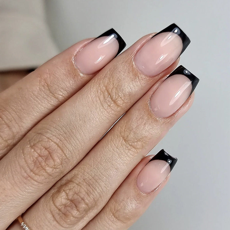 Elegant French Tip Nail Extensions