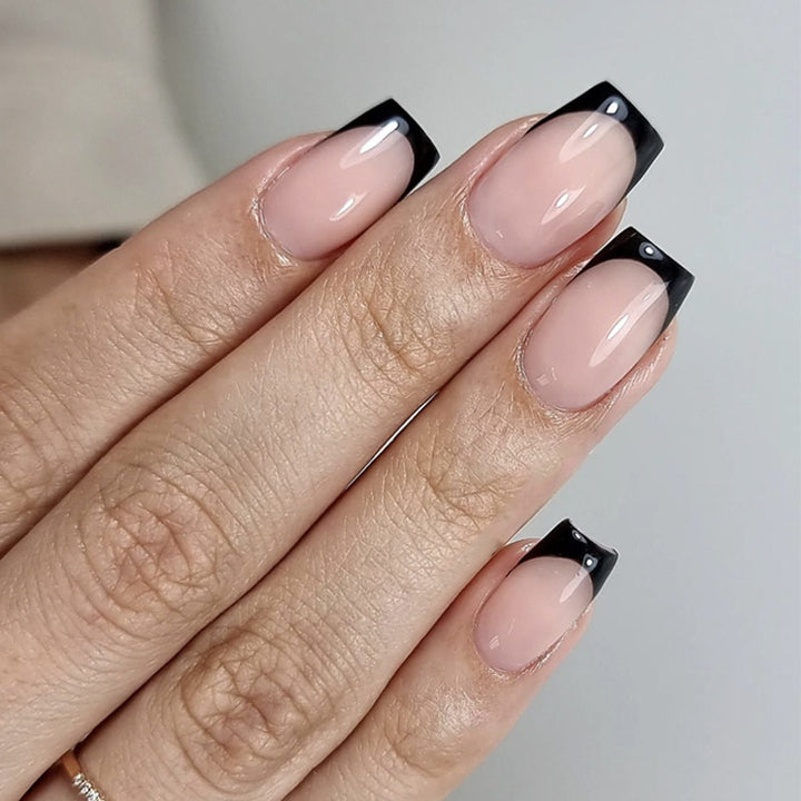 Elegant French Tip Nail Extensions