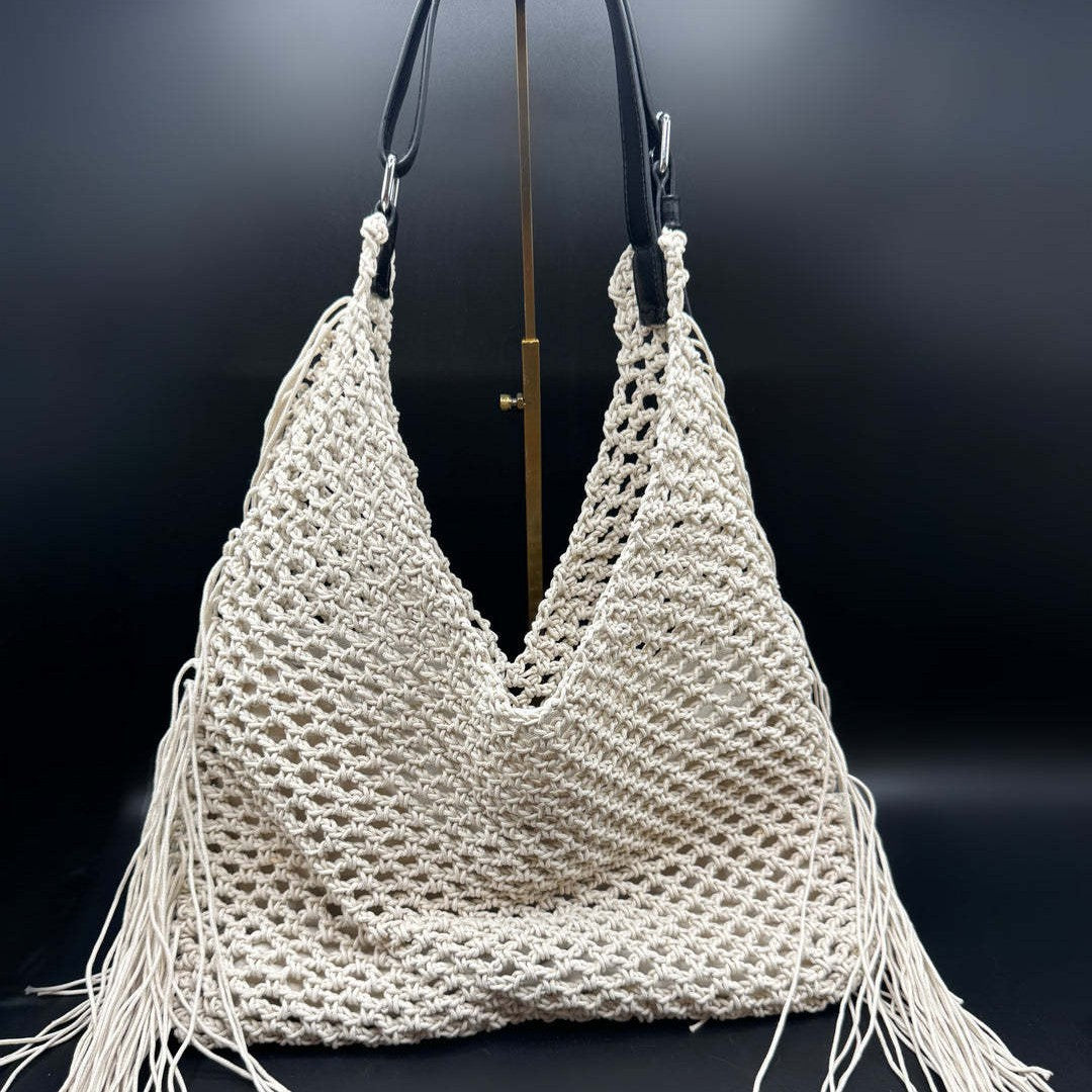 Macrame Hobo Bag with Fringes and Robust Design Kalsten