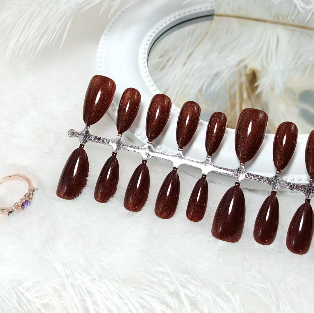 Artificial nails with shimmering shine Kalsten
