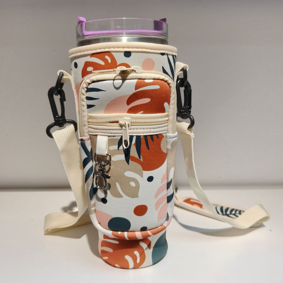 Ladies trendy and sparkling drinking bottle with shoulder bag Kalsten
