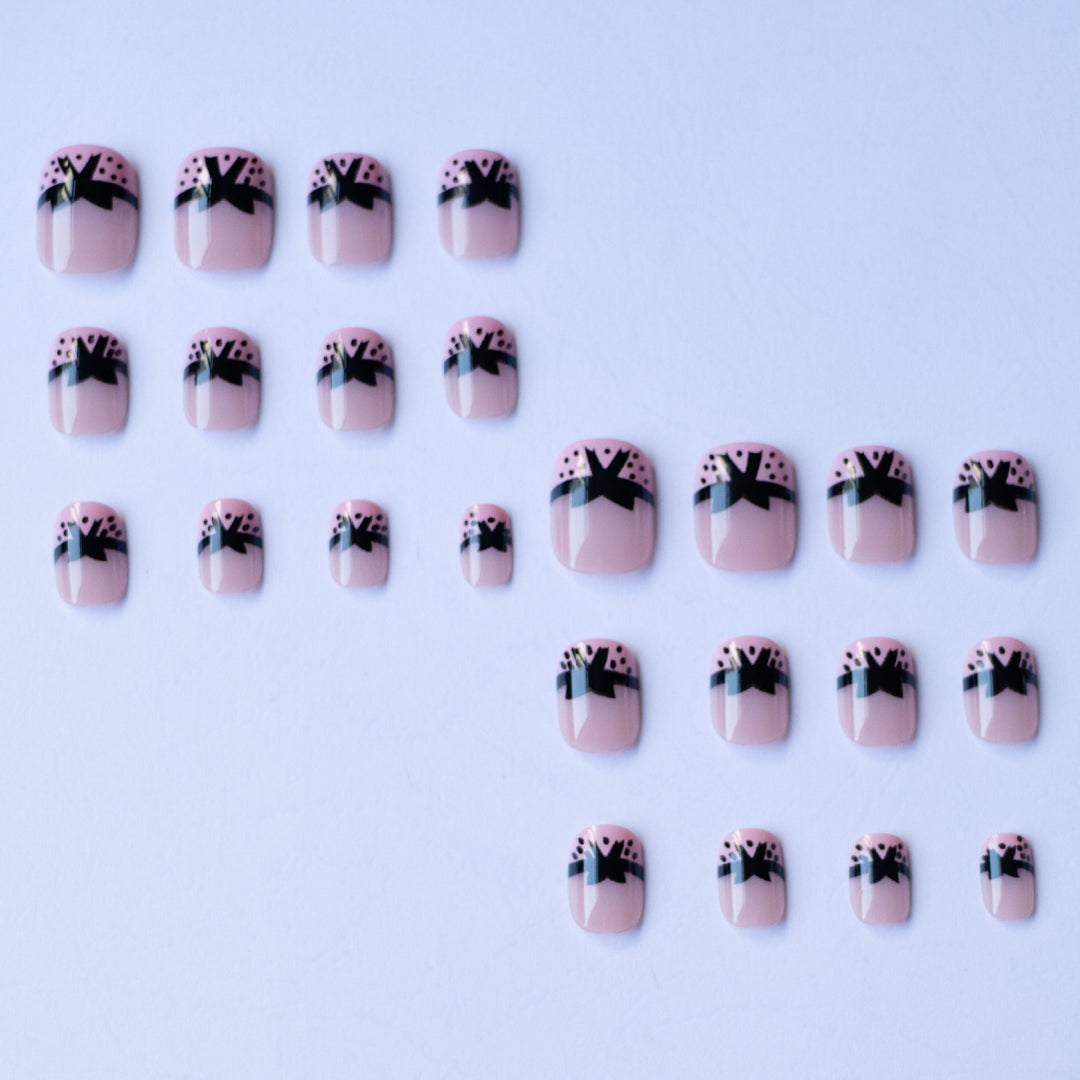 Artistic Bow Accented Nail Art Kit