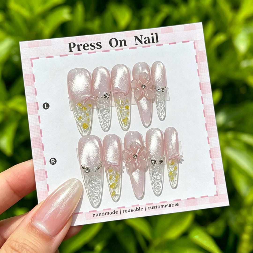 Artistic Press-On Nail Art Set with Star and Floral Accents