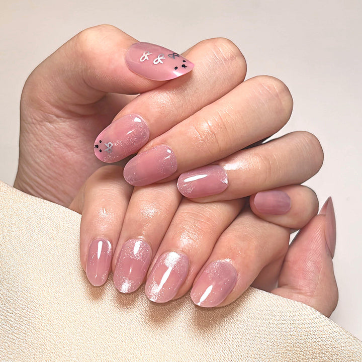 Artificial nail art with playful bunny design Kalsten